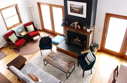 Fleischmanns Cabin | Hillside Hideaway: fireplace + 5 mins to Belleayre