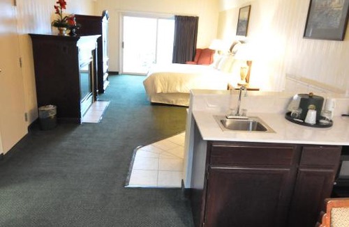 Madison Hotel | Hillside Inn