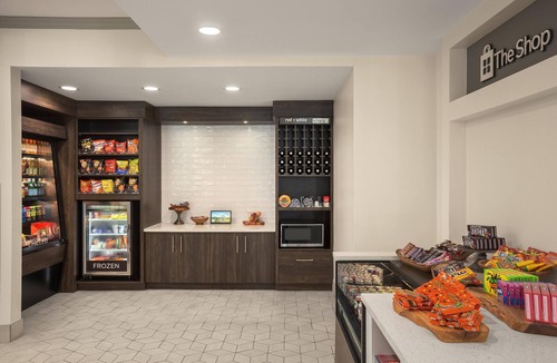 Temple Terrace Hotel | Hilton Garden Inn Tampa North Busch Gardens