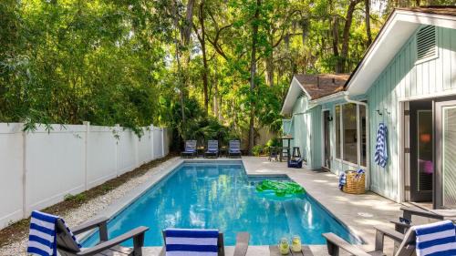 North Forest Beach House | Hilton Hideaway by AvantStay