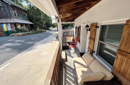 New Hope Apartment | Historic Bank House 1 BR Downtown fully remodeled
