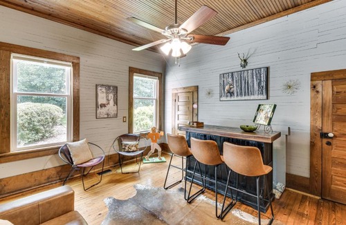 Seneca House | Historic Farmhouse: Memorable Moments Near Clemson