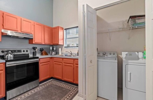 Lincolnville House | Historic Lincolnville Bungalow Near Downtown