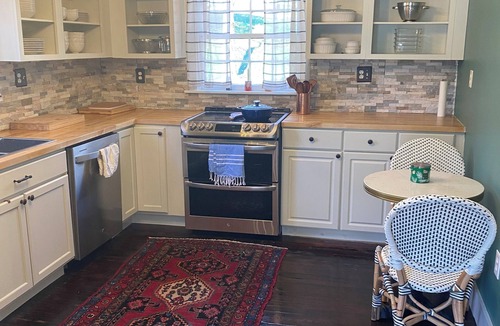 Clifton House | Historical getaway walking distance from the Pacolet river