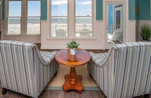Holden Beach House | Hobbs Realty - “Dreams Come Blue” | Beautiful 6BR Oceanfront Home w/Private Heatable Pool
