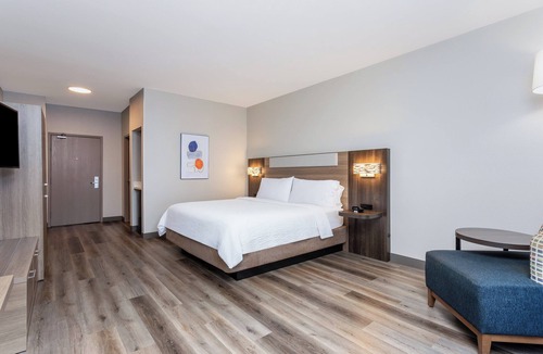 Northside Hotel | Holiday Inn Express Jacksonville - Blount Island by IHG
