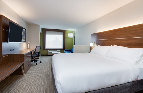 Fleming Island Hotel | Holiday Inn Express & Suites Fleming Island by IHG