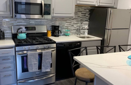 Livingston Apartment | Home away from Home in Livingston NJ