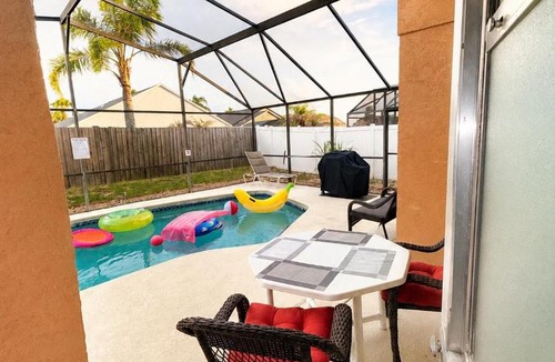 Royal Palms House | Home from Home Family Retreat Private Pool Minutes from Disney