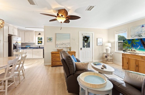 Colington House | Home Sweet Helga: Beach & Sound Access