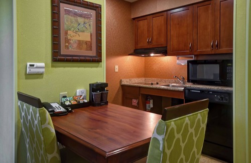 Ocala Hotel | Homewood Suites by Hilton Ocala at Heath Brook