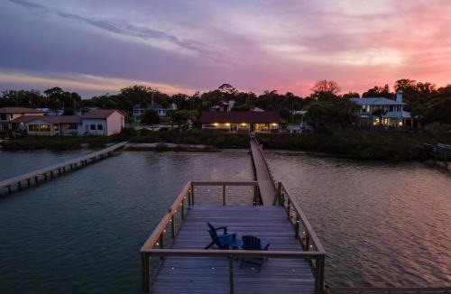 Edgewater House | Hooked on the River