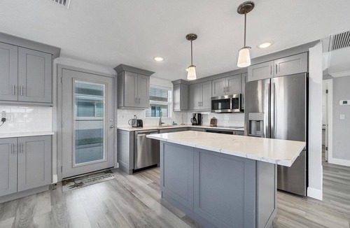 Siesta Key Villa | Horizons West Beachside Villa D-10 is a great 2 bedroom, 2 bath beachside villa!