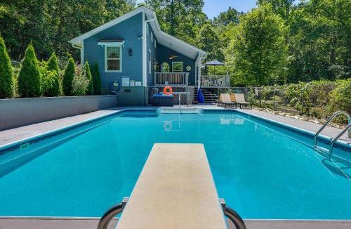 Murphy House | Hot Tub, Fire Pit: Family-Friendly Murphy Home