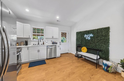 Conestee House | Hot Tub & Mini Golf · Fenced Yard · Covered Patio for Groups · Sleeps8 · Pets OK