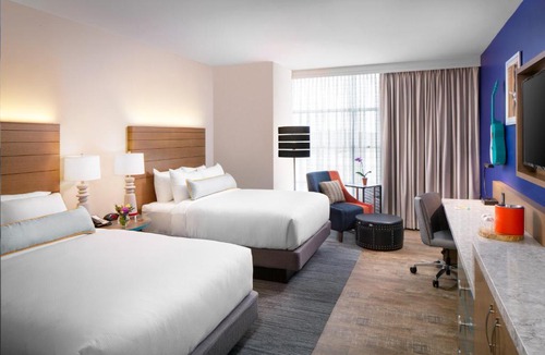 Haile Plantation Hotel | Hotel Indigo Gainesville-Celebration Pointe by IHG