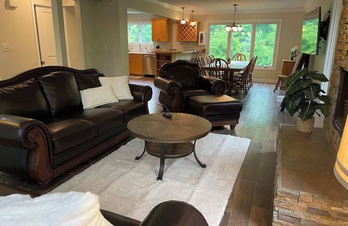 Monaca House | House at Maple Ridge, perfect for long stays.