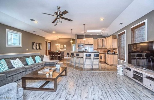 Wildwood House | Huge, Modern, 2 Story Home,Avail Yr Round! Decks/private yard/ping pong & more!