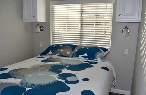 Southgate Apartment | Hummingbird House, New & Cozy