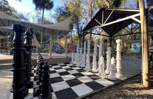 Dunnellon Cottage | Impressive Cottage with Fire Pit in Dunnellon, Florida