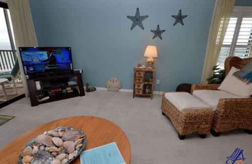 Indian Rocks Beach House | Indian Rocks Beachfront 2BR 2BA Reflections 908