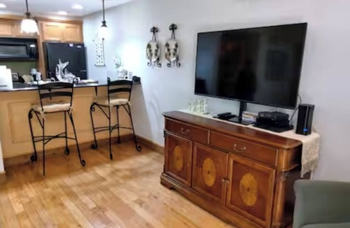 Palm Harbor Condo | Innisbrook Golf Course: 1 bed/1 bathroom Condo,1st Floor Steps to Island Course