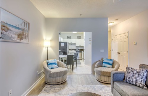 Vaught Condo | Inviting Myrtle Beach Condo: 1 Mi to Beach Access!