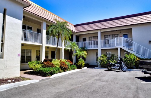 Island Estate Apartment | Island Flat 101 Island Estates 2 Bedroom 2 Bath Condo 23139