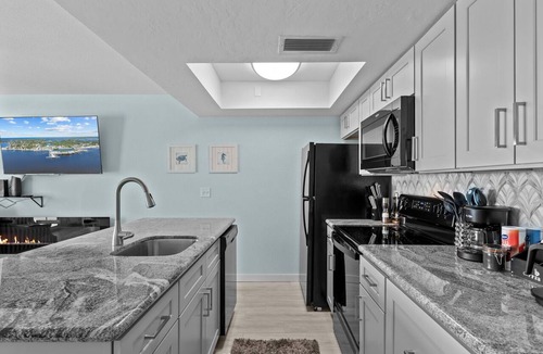 Cedar Key Condo | Island Place 110 Beautiful Gulf Views w/Pool!