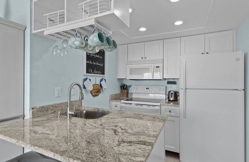 Cedar Key Condo | Island Place 111 Downtown w Pool See Dolphins Play