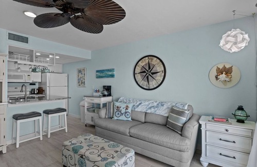 Cedar Key Condo | Island Place 111 Downtown w Pool See Dolphins Play