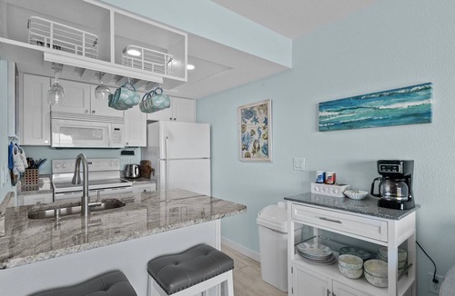 Cedar Key Condo | Island Place 111 Downtown w Pool See Dolphins Play