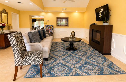 Perry Hotel | Jameson Inn Perry