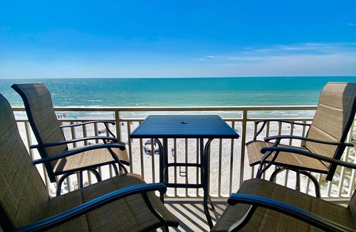 Redington Shores Condo | 🌟Jaw-dropping front-row sunset views from this rare 3-bedroom, 3-bath getaway!🌟