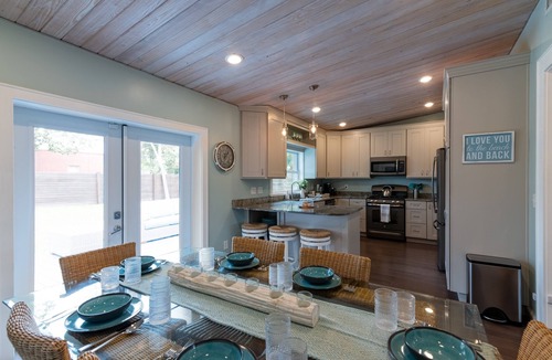 Jacksonville Beach House | Jax Beach Paradise – Walk to Beach, Bikes Included, and Pet Friendly!