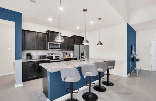Davenport Villa | July Open | 7BR Villa, 9 Miles to Disney | Private Pool & Spa + FREE Waterpark