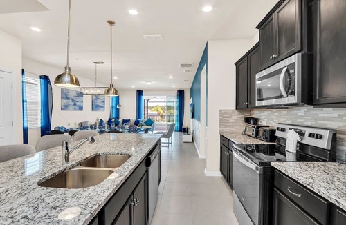 Davenport Villa | July Open | 7BR Villa, 9 Miles to Disney | Private Pool & Spa + FREE Waterpark