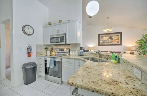 Indian Ridge House | Just 5 minutes from Disney World with The heated pool ,spa, and game room