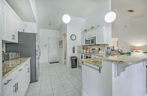 Indian Ridge House | Just 5 minutes from Disney World with The heated pool ,spa, and game room