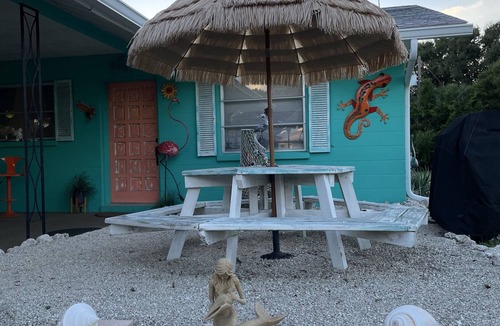 Whitney Beach Cottage | Just minutes from our Beautiful Gulf Of Mexico Beaches & Stunning Sunsets !