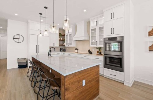 Bradenton Beach House | Just Pearly - 2 min walk to beach!