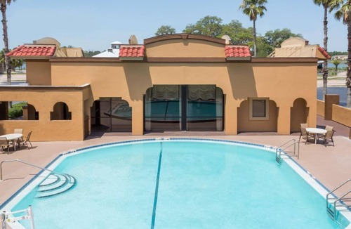 St. Augustine Hotel | Just What You Were Looking For! 4 Classy Units, Pool, Free Parking