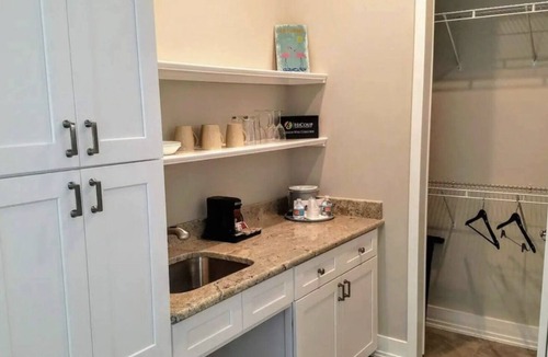 Downtown Dunedin Cottage | Key West Style Cottage - with pool/hot-tub