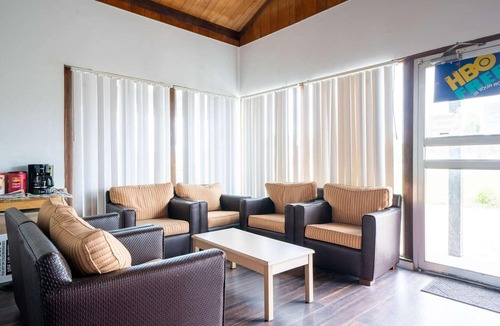 Ocala Apartment | King Bed Non-Smoking