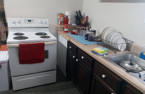 Fellowship Apartment | King Studio Near Canyon Zipline, Juniper, Silver Springs -Level 2 EV Car Charger