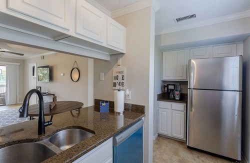 Dunedin Condo | La Casa Del Mar 604 Star5Vacations