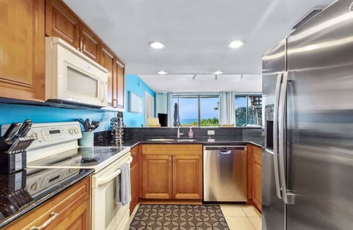 Belleair Beach Condo | La Concha 1 - Beachfront Vacation Rental with Pool