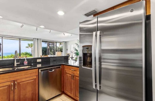 Belleair Beach Condo | La Concha 1 - Beachfront Vacation Rental with Pool