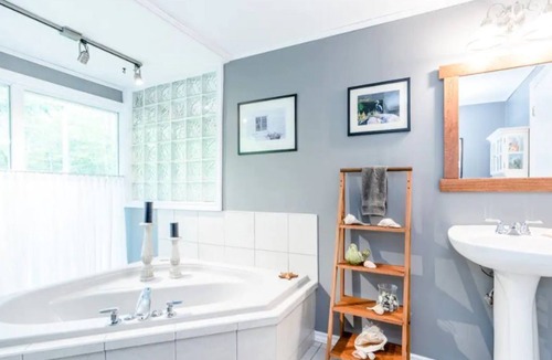 Lafontaine Cottage | Lafontaine Beach Rustic Vacation Chalet