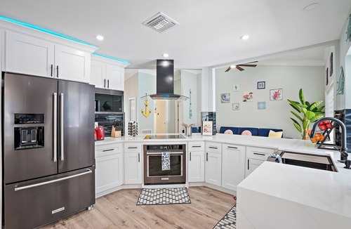 Lake St. George House | Lake Valencia Cove -Pool Heating Avail